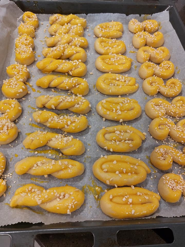 κουλουράκια-σαν-τσουρέκια-συνταγή-