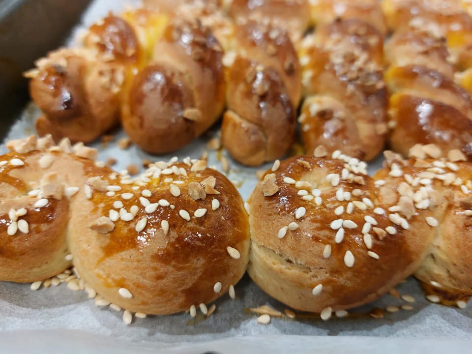 κουλουράκια-σαν-τσουρέκια-συνταγή-