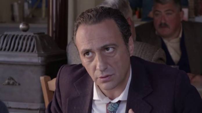 Ο Παράδεισος των Κυριών: Ο Αποστόλης εμμονικός και έχει ένα νόθο παιδί