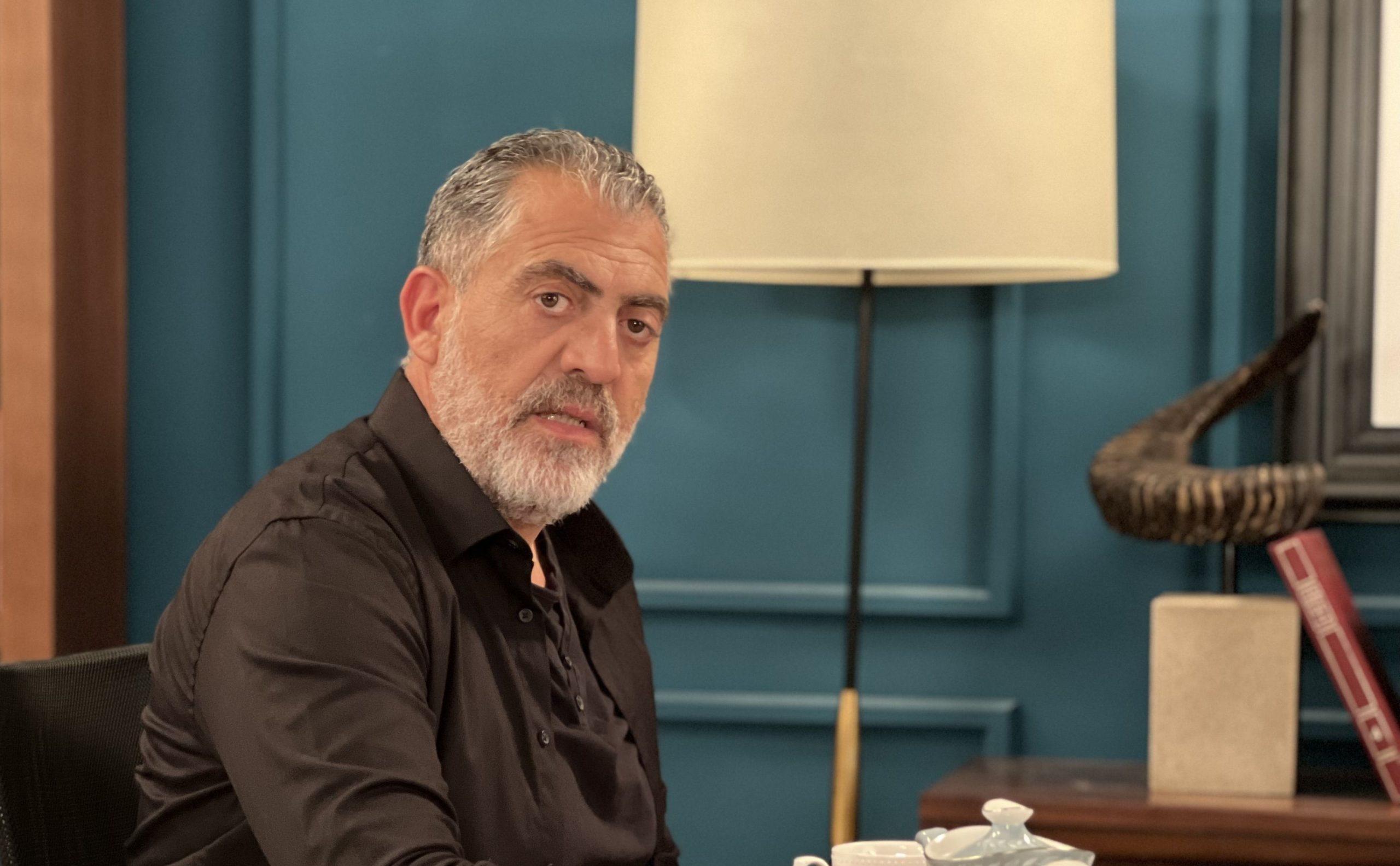 Η Γη της Ελιάς: Η Αθηνά παίζει με την ζωή της κορόνα γράμματα μέσα στην φυλακή