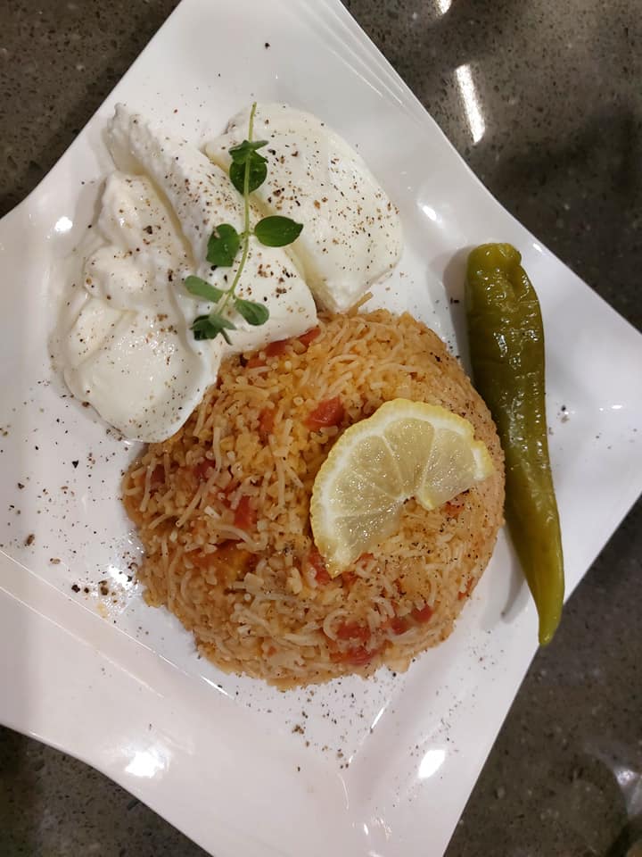 κυπριακό πιλάφι-με-πλιγούρι-συνταγή-