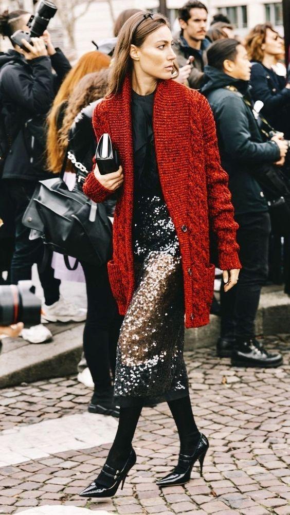 μάξι φούστα-με-γκλίτερ-και-πλεκτή ζακέτα-ιδέες-