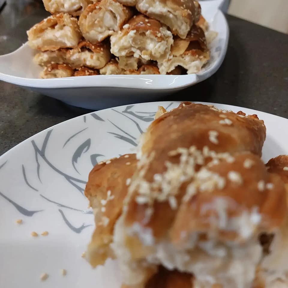 μπαστούνια-με-τυριά-και-μπεσαμέλ-συνταγή-