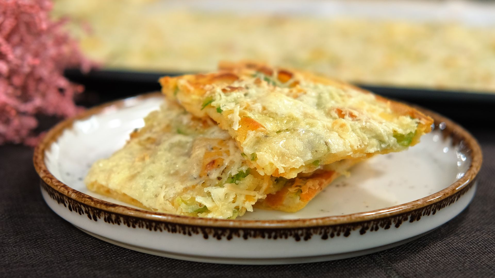 πίτα-με-κολοκυθάκια-συνταγή-