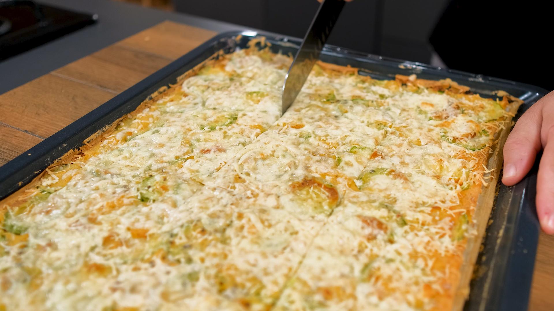 πίτα-με-κολοκυθάκια-συνταγή-