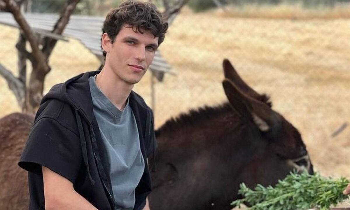 Η-Γη-της-Ελιάς-Χρήστος