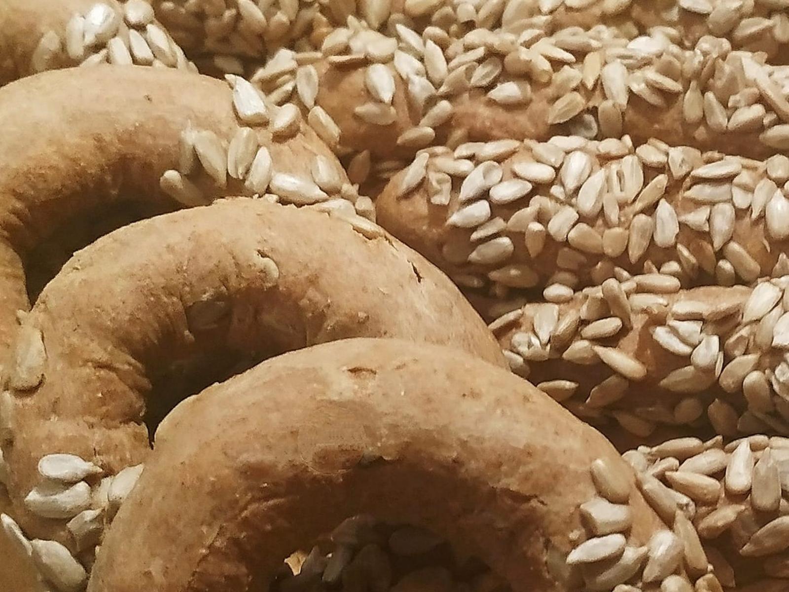 κριτσίνια ολικής-με-ηλιόσπορους-συνταγή- κριτσίνια ολικής-με-ηλιόσπορους-συνταγή-