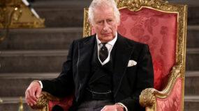 Βασιλιάς Κάρολος : Απέλυσε 101 υπαλλήλους από το προσωπικό του με το που ανέβηκε στο θρόνο