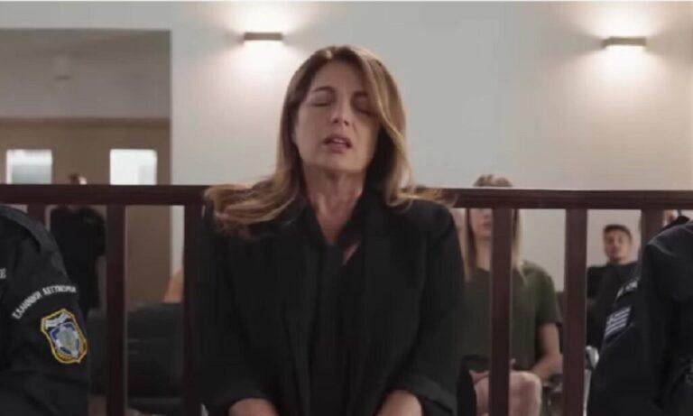 Η Γη της Ελιάς: Ο Δημοσθένης αναλαμβάνει την προστασία της Αθηνάς μέσα στη φυλακή