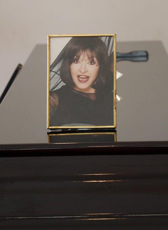 Μάρθα Καραγιάννη: Συγκίνηση στο τελευταίο αντίο – Οι στάχτες της στη θάλασσα μετά την αποτέφρωση