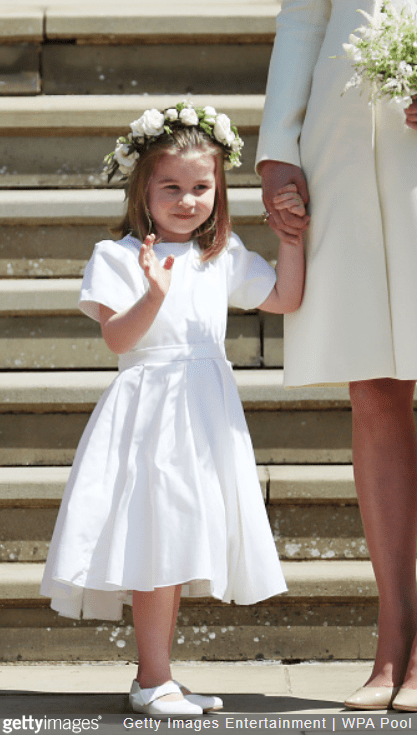 10-φωτογραφίες-που-δείχνουν-ότι-η-βασιλίσσα Ελισάβετ-μοιάζει-με-την-πριγκίπισσα Σάρλοτ-