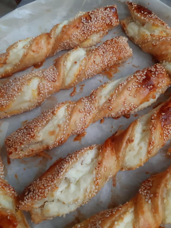 Κρουασίνια-με Φιλαδέλφεια-συνταγή- Κρουασίνια-με Φιλαδέλφεια-συνταγή-