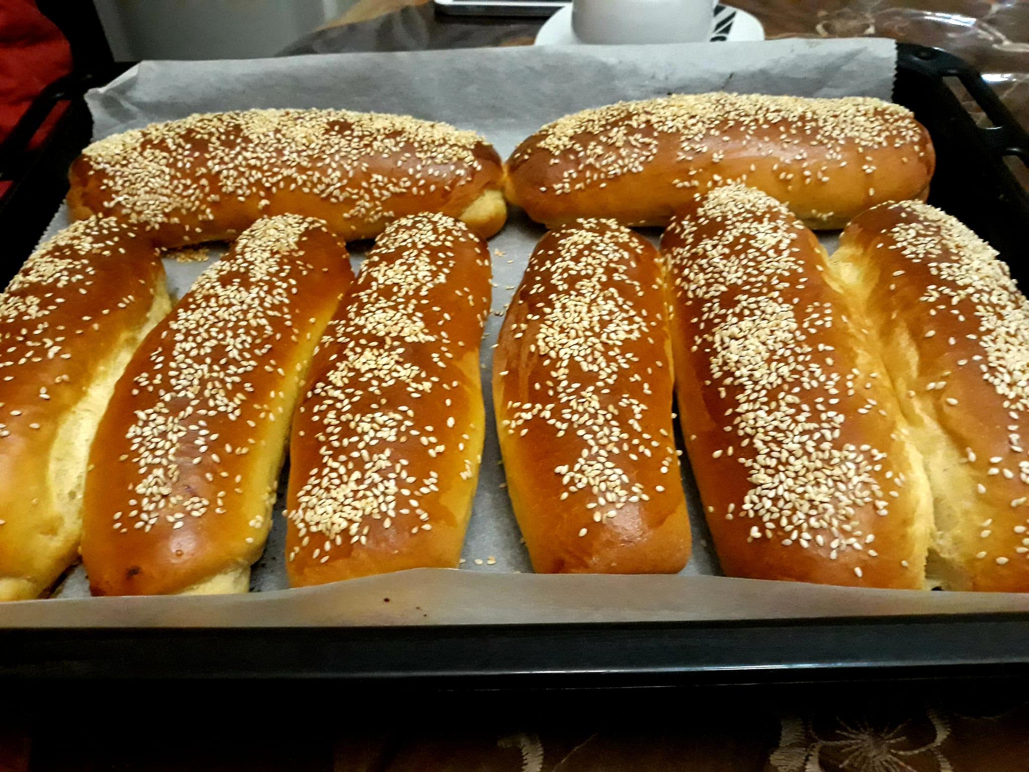 ζύμη-για-ψωμάκια-πεϊνιρλί-και-πίτσα-συνταγή-