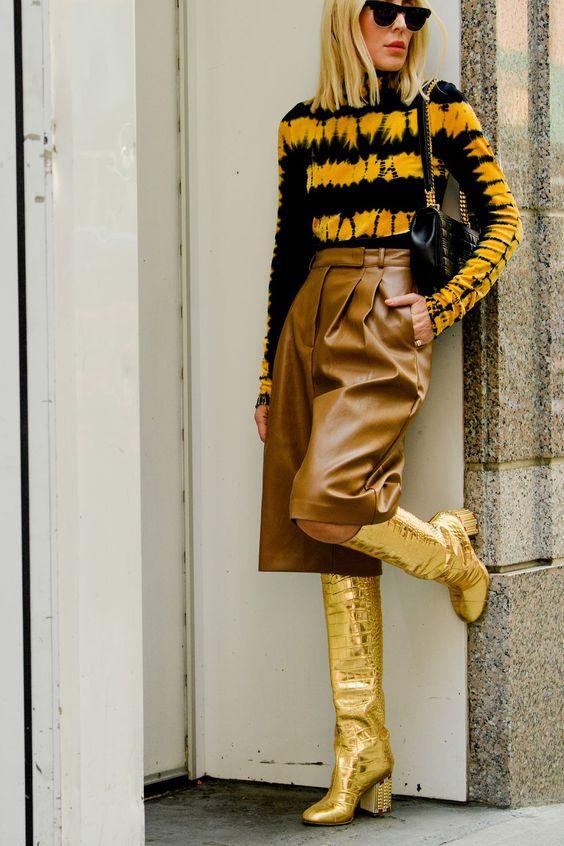 καφέ-culotte-με-πουλόβερ-σε-μουσταρδί-και-μαύρο-ιδέες- καφέ-culotte-με-πουλόβερ-σε-μουσταρδί-και-μαύρο-ιδέες-