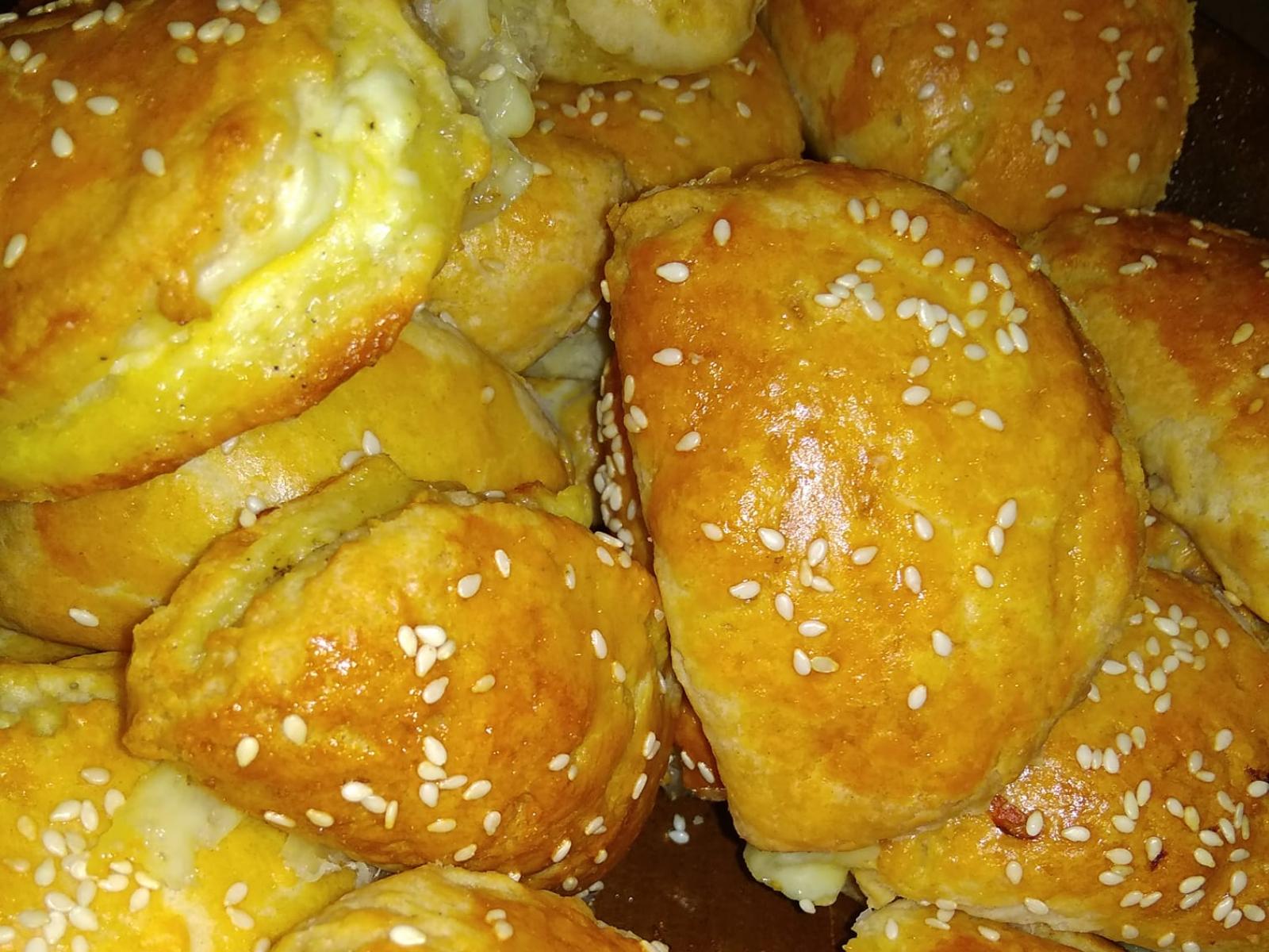 Οικονομικά τυροπιτάκια με 3 υλικά