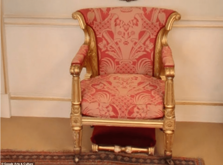 Βασιλιάς Κάρολος: Δεν θα μείνει στο Μπάκιγχαμ αλλά στο Clarence House