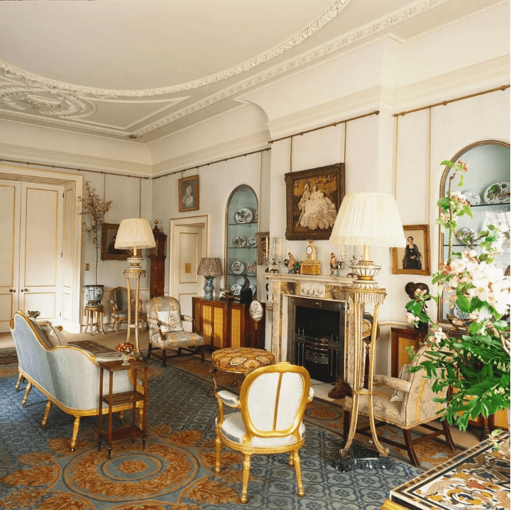 Βασιλιάς Κάρολος: Δεν θα μείνει στο Μπάκιγχαμ αλλά στο Clarence House