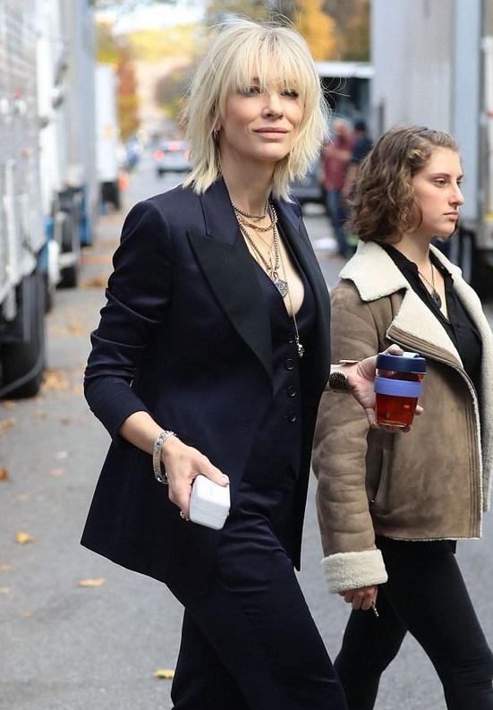 κοντό καρέ-με-αφέλειες-τον-Οκτώβριο 2022-ιδέες-