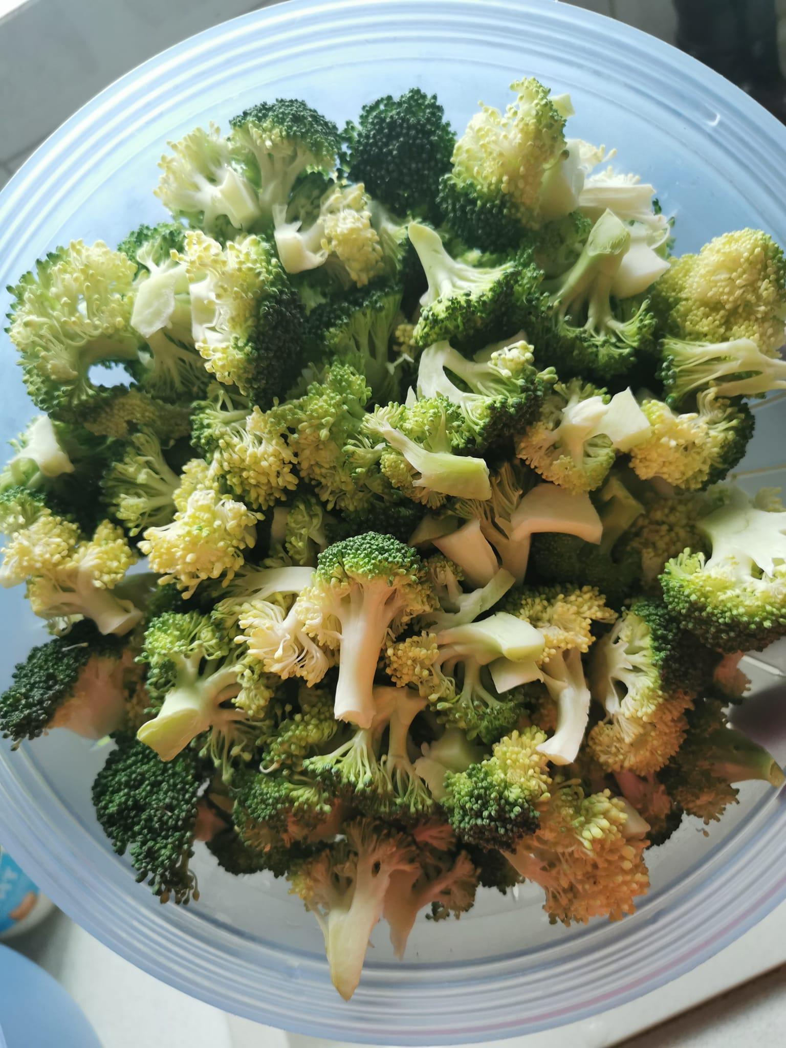 σαλάτα-μπρόκολο-με-σώς-συνταγή-