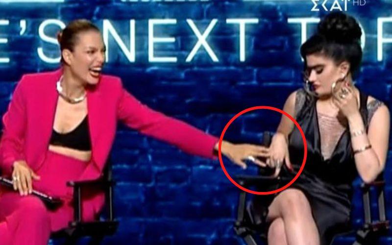 GNTM – Μια εικόνα χίλιες λέξεις : Η Καγιά άγγιξε την Χατζηπαντελή και το βλέμμα της έγινε viral – Βίντεο