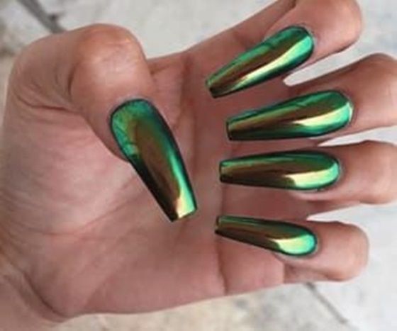 Metallic green-ιδέες-για-τον-Χειμώνα 2023-τάσεις-