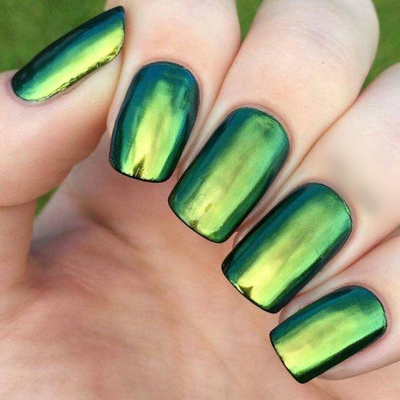 Metallic green-ιδέες-για-τον-Χειμώνα 2023-τάσεις-