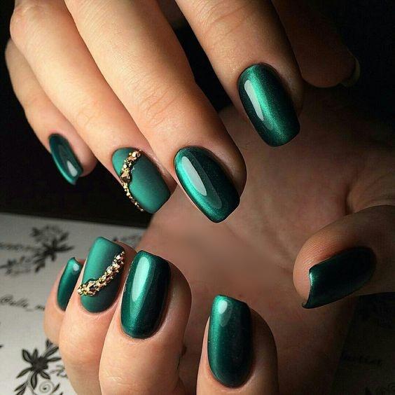 Metallic green-ιδέες-για-τον-Χειμώνα 2023-τάσεις-