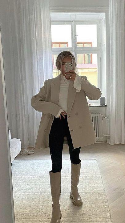 μπεζ-γαλότσες-το-Φθινόπωρο 2022-ιδέες-