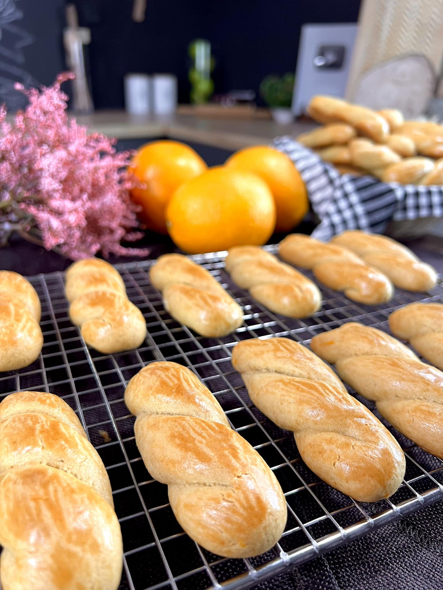 Μαλακά κουλουράκια με ελαστική ζύμη