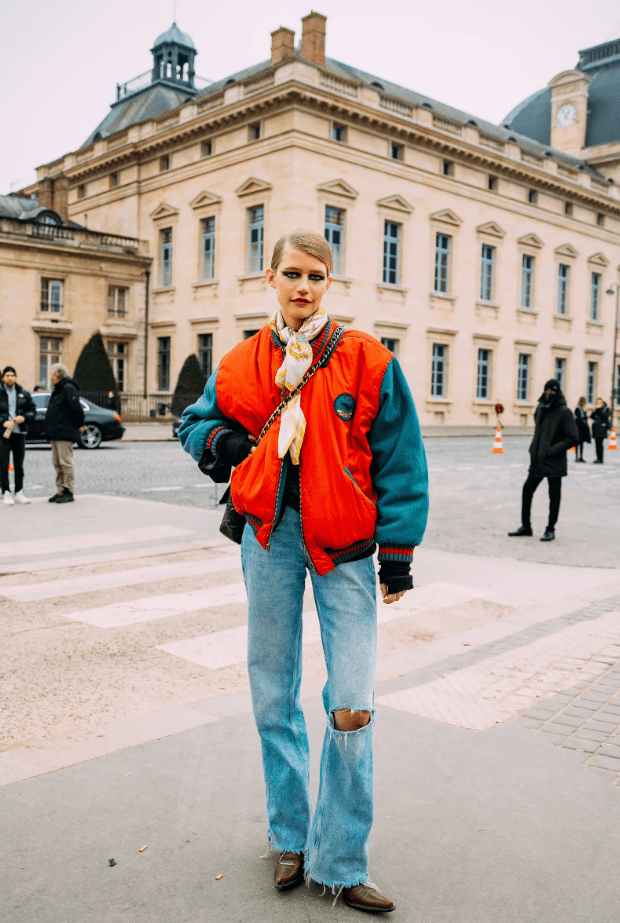 ιδέες-με-flared jeans-τον-Χειμώνα 2023-τάσεις-