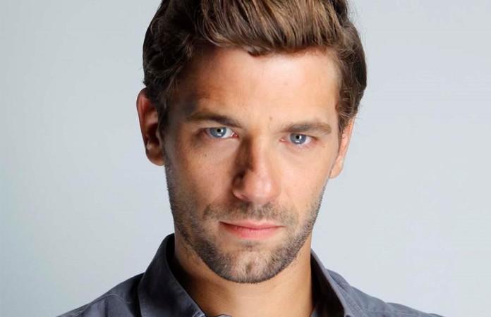 Η-Γη-της-Ελιάς-Σωκράτης