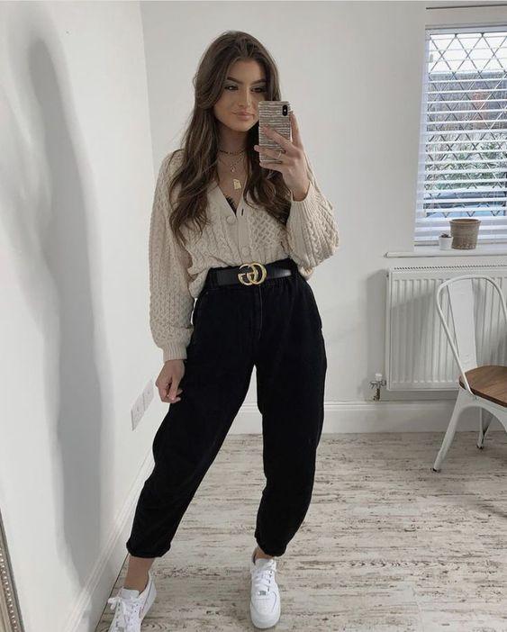 ιδέες-για-να-συνδυάσετε-τα-ψηλόμεσα μαύρα παντελόνια-τον-Χειμώνα 2023-τάσεις-