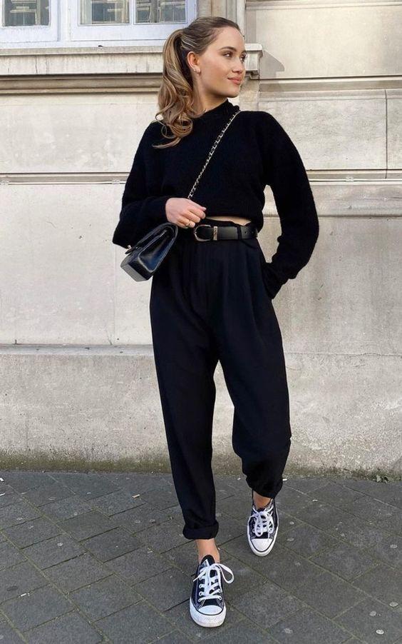 ιδέες-για-να-συνδυάσετε-τα-ψηλόμεσα μαύρα παντελόνια-τον-Χειμώνα 2023-τάσεις-