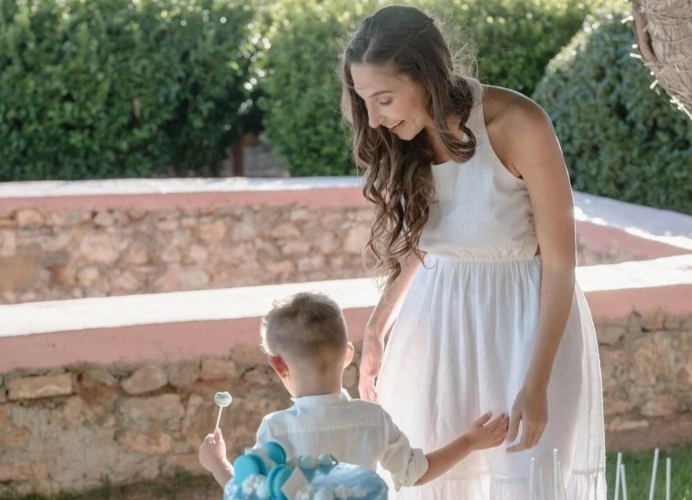 Φωτεινή Αθερίδου: Κίνδυνος να ακυρωθεί η βάφτιση του γιου της – Ο λόγος