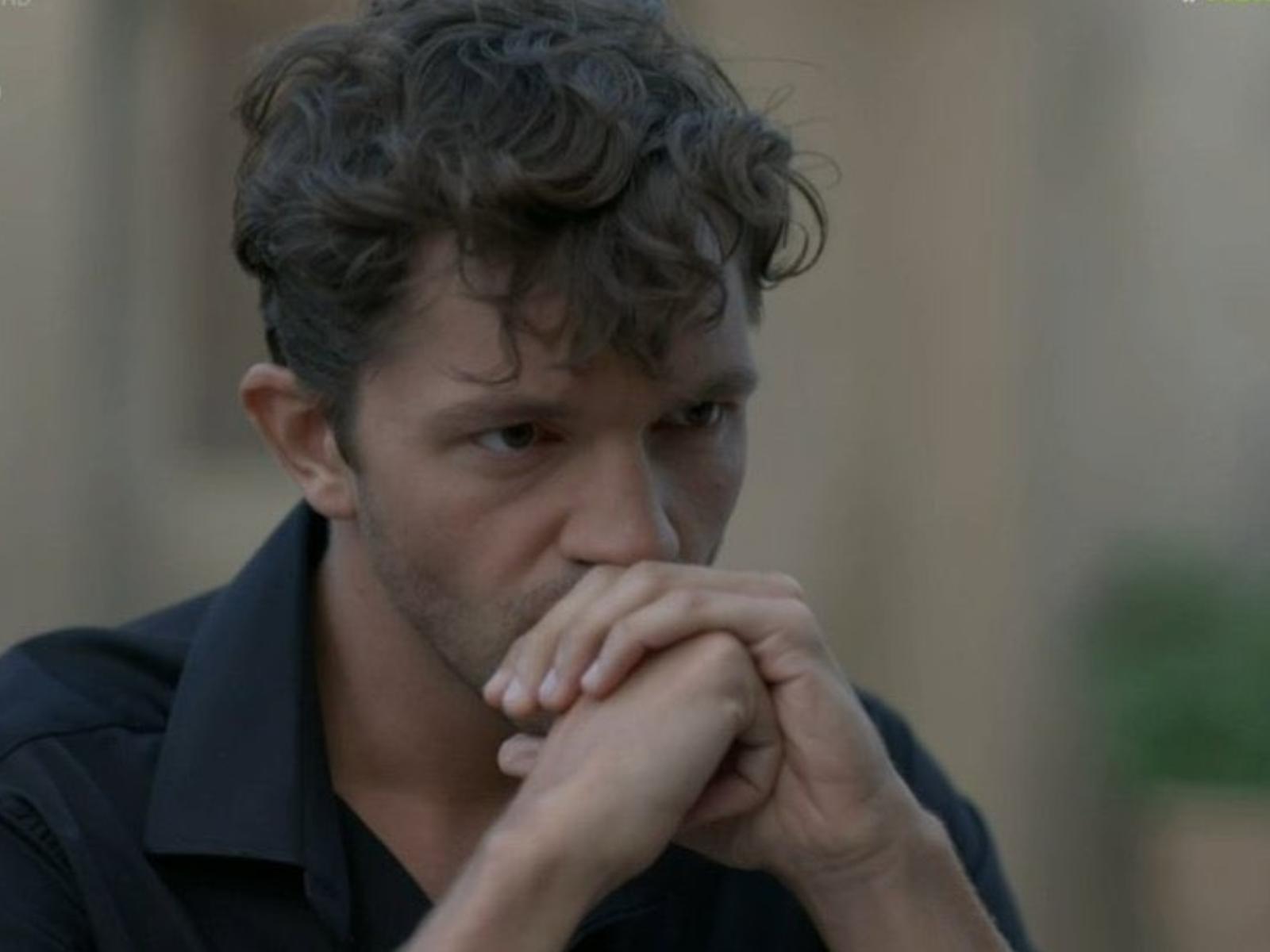 Μαύρο Ρόδο: Ο Πέτρος κάνει ερωτική εξομολόγηση στην Ελισάβετ