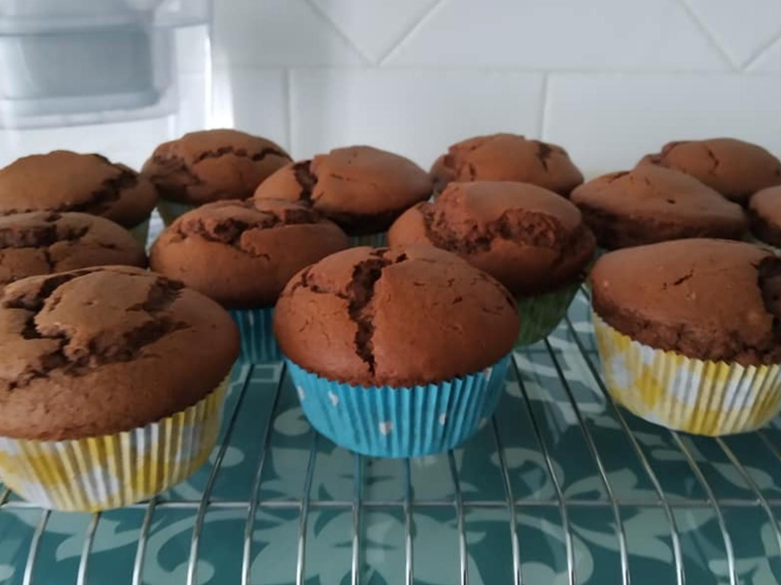 ατομικά κεκάκια-με-ταχίνι-και-καρύδια-συνταγή-