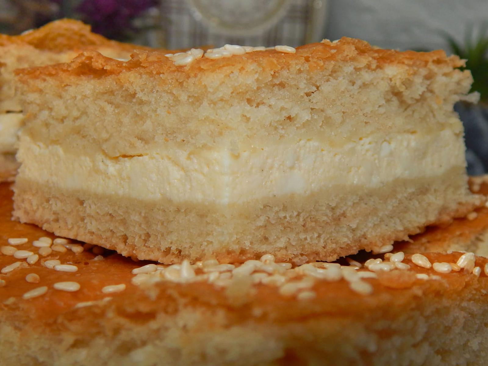 Εύκολη -τυρόπιτα- με- αφράτη- ζύμη- Συνταγή- 