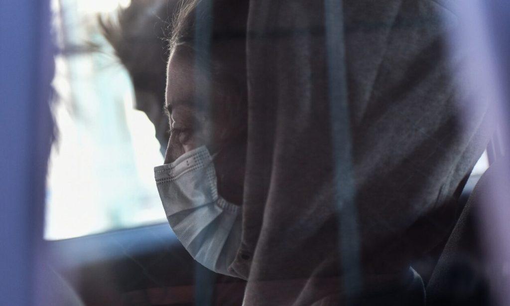 Κολωνός 12χρονη : Tα στοιχεία που καίνε τη μάνα