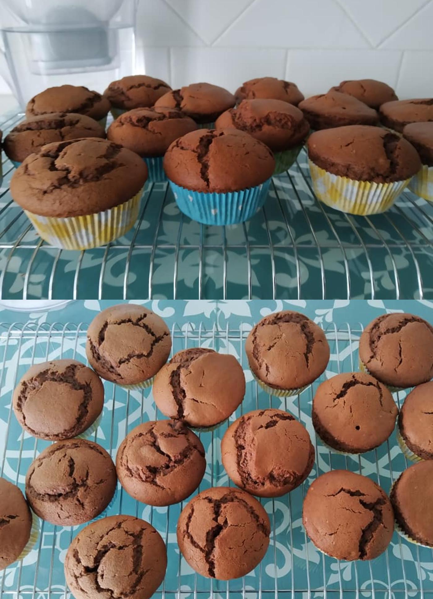 Αφράτα κεκάκια με ταχίνι και ξηρούς καρπούς