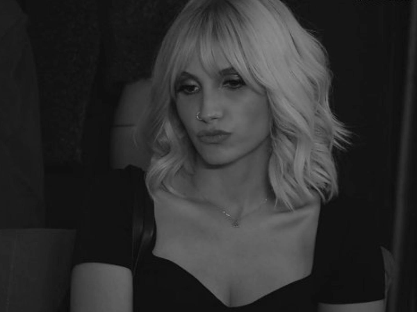 Η-Γη-της-Ελιάς-Ράινα