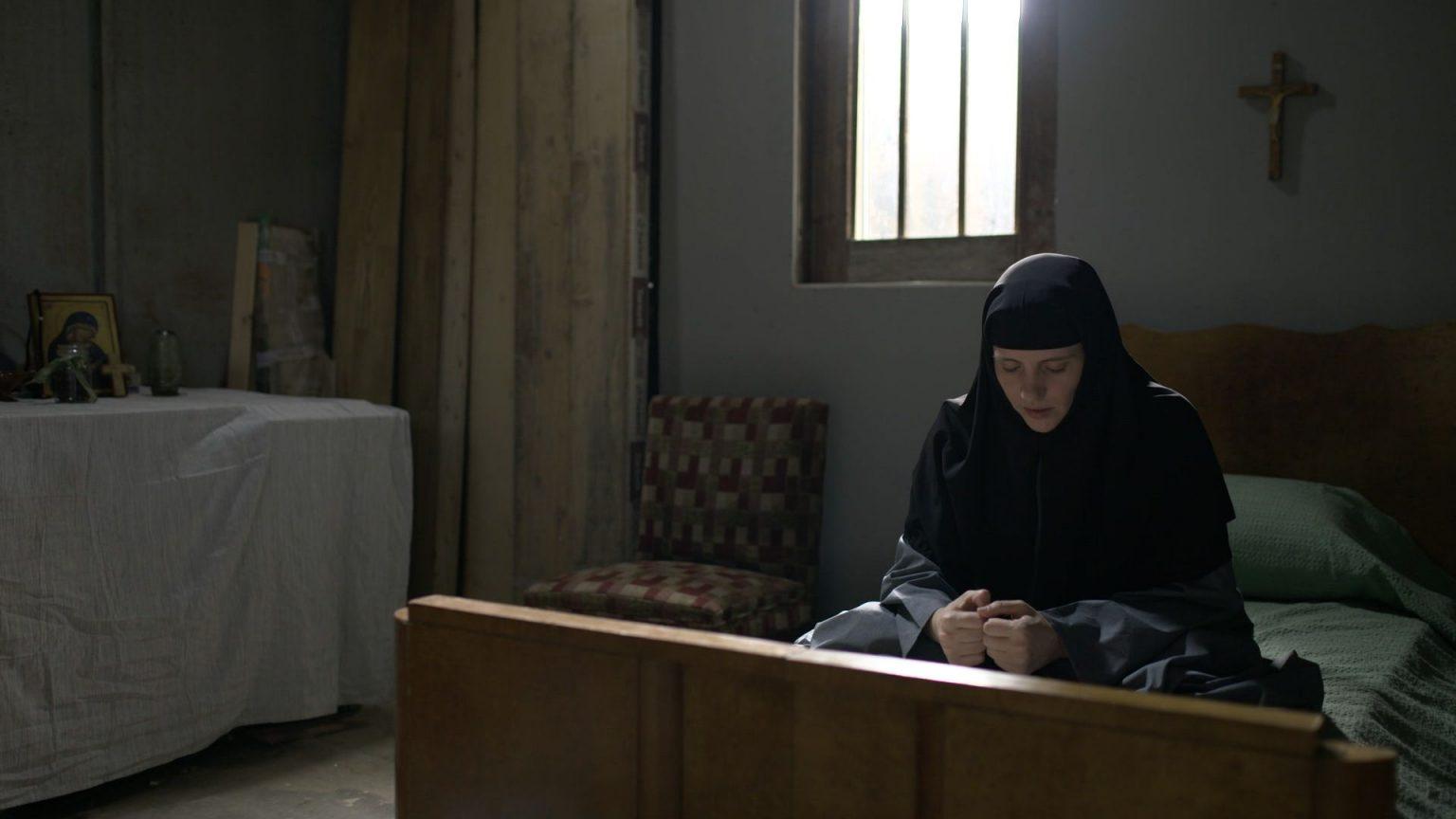 Μαύρο Ρόδο: Η σκοτεινή πλευρά της Ηγουμένης