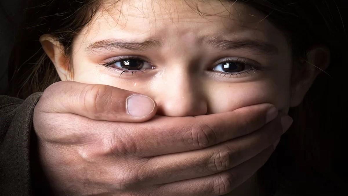 Πως να προστατέψω το παιδί μου από ένα παιδεραστή; – Αστυνομικός απαντά