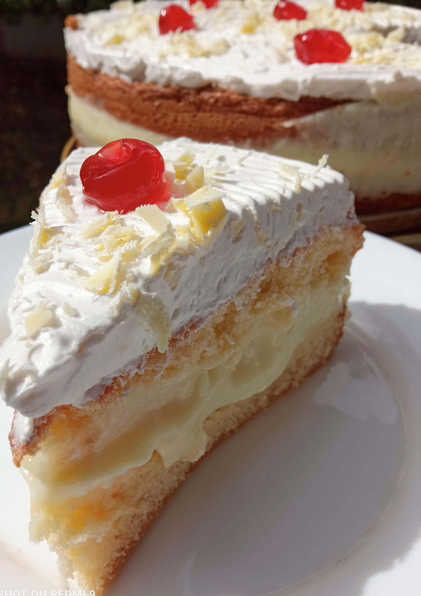 συνταγή-για-τούρτα-με-λευκή σοκολάτα-