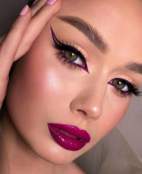 ιδέες-για-μακιγιάζ-με-σκούρα lipgloss-τάσεις 2023-