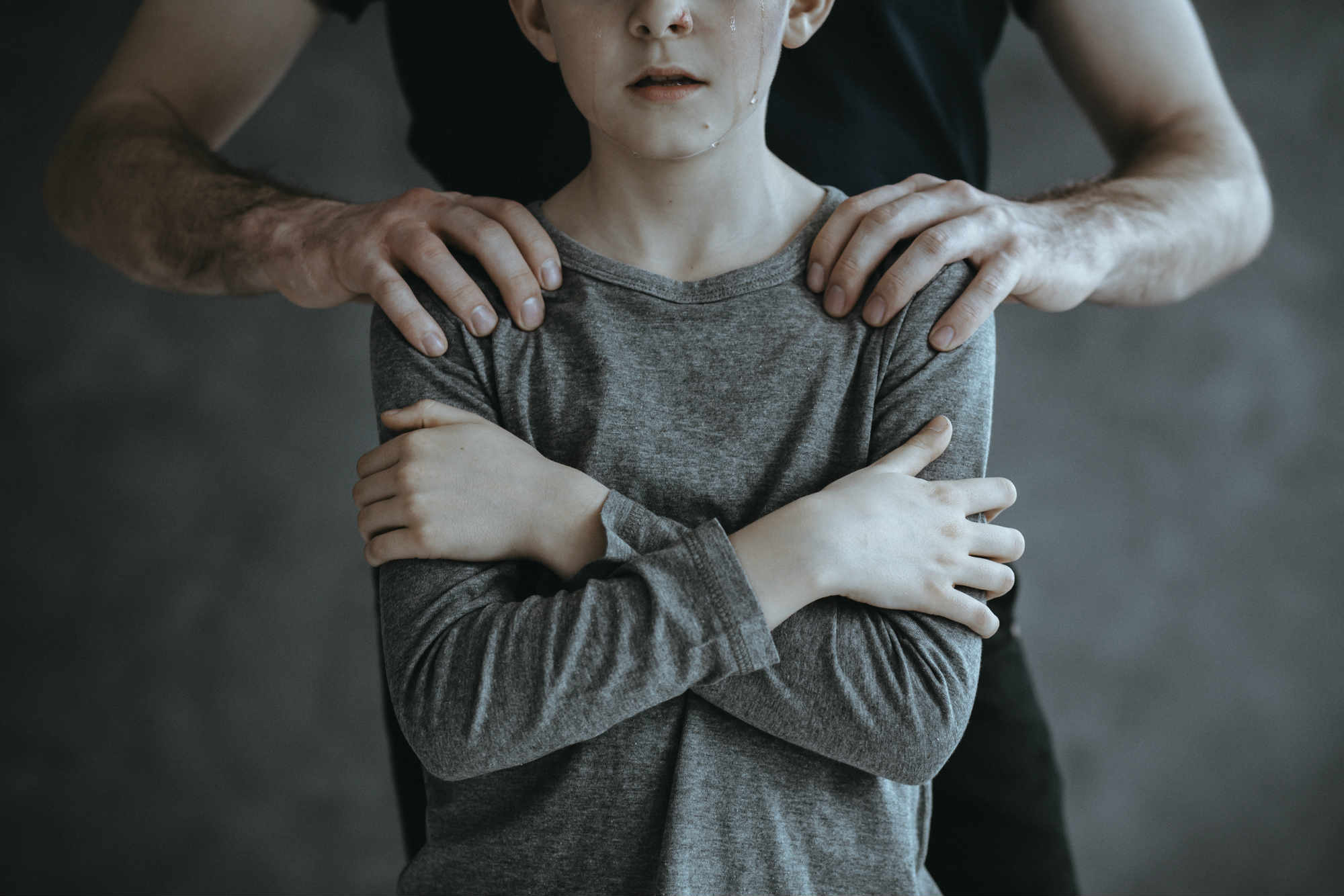 Πως να προστατέψουμε τα παιδία από Παιδόφιλους και Παιδεραστές