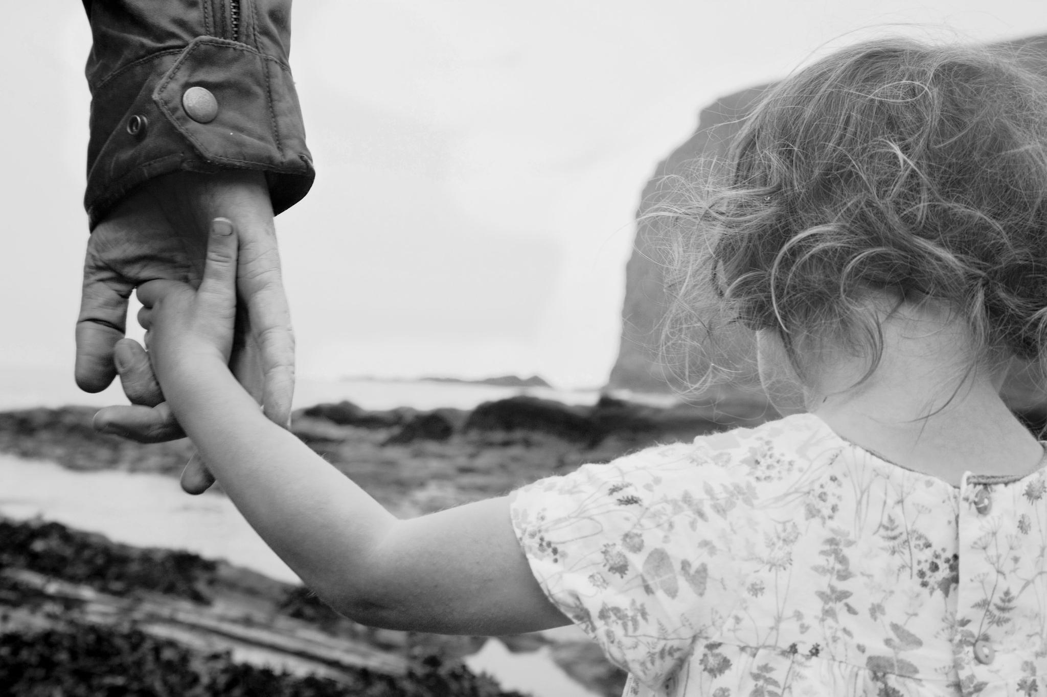 Πως να προστατέψουμε τα παιδιά από Παιδόφιλους και Παιδεραστές