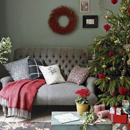 κόκκινο-και-πράσινο-τάσεις-στην-Χριστουγεννιάτικη διακόσμηση-Χριστούγεννα 2022 2023-