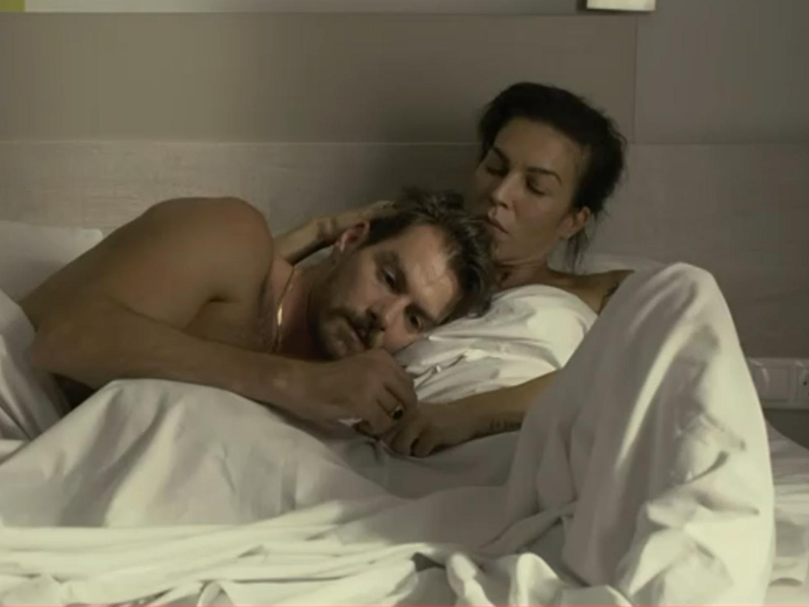 Μαύρο-Ρόδο-Αγγελική-Βίκος