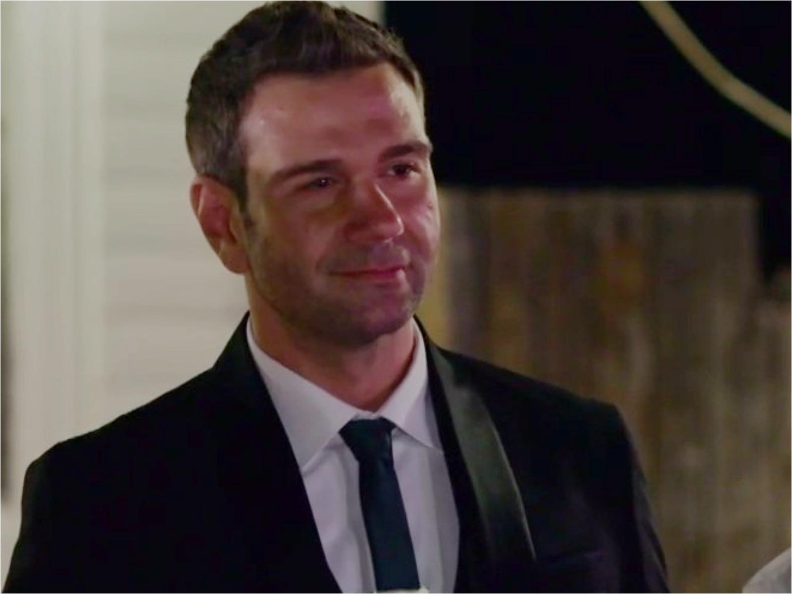 Η-Γη-της-Ελιάς-Μάνος