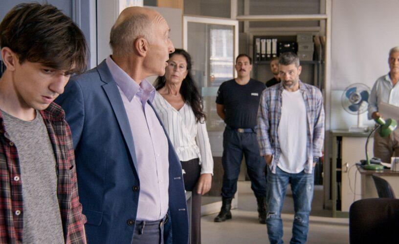 Παγιδευμένοι: Αυτός βρίσκει και θάβει το πτώμα του Κοσμά